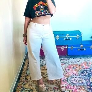 Universal Thread Wide Leg Ankle Jeans